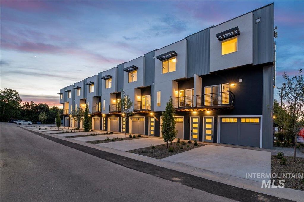 1011 S Orchard St, Boise, ID 83705 photo 5