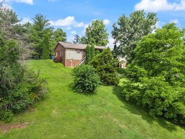 201 Pinecrest Court, Berea, KY 40403