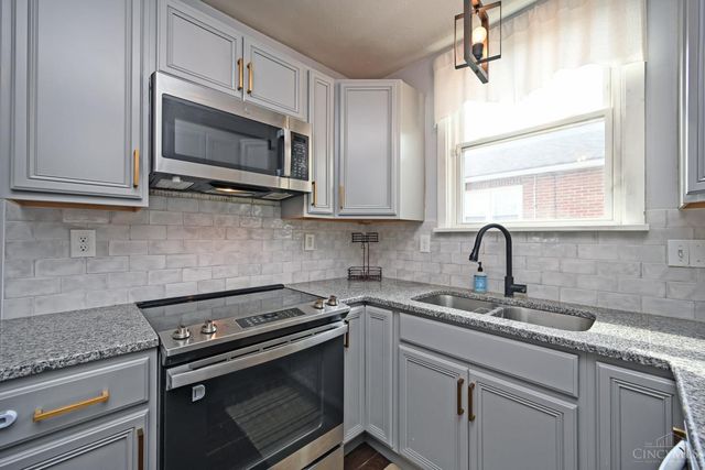 2610 Shroyer Road, Oakwood, OH 45419