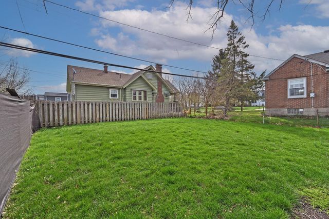 2610 Shroyer Road, Oakwood, OH 45419