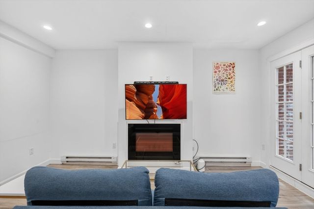 12 Melrose St 1, Boston, MA 02116