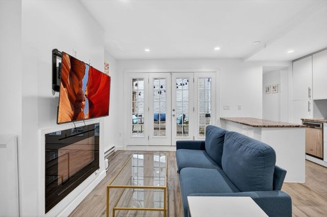 12 Melrose St 1, Boston, MA 02116