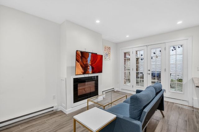 12 Melrose St 1, Boston, MA 02116