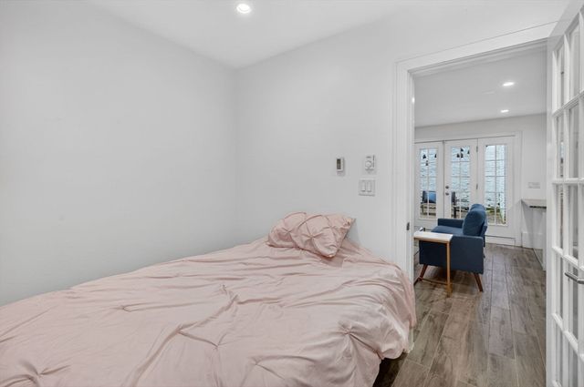 12 Melrose St 1, Boston, MA 02116