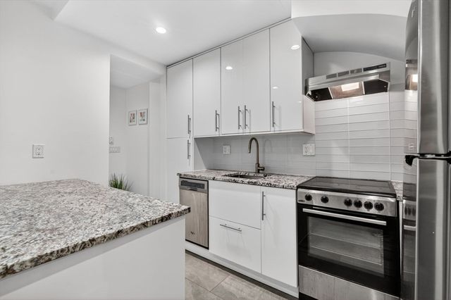 12 Melrose St 1, Boston, MA 02116