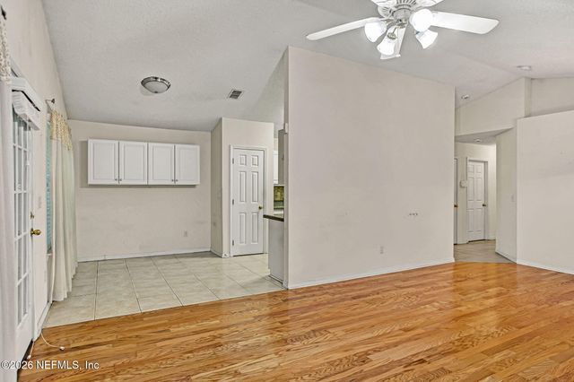 7348 IRONSIDE Drive W, Jacksonville, FL 32244