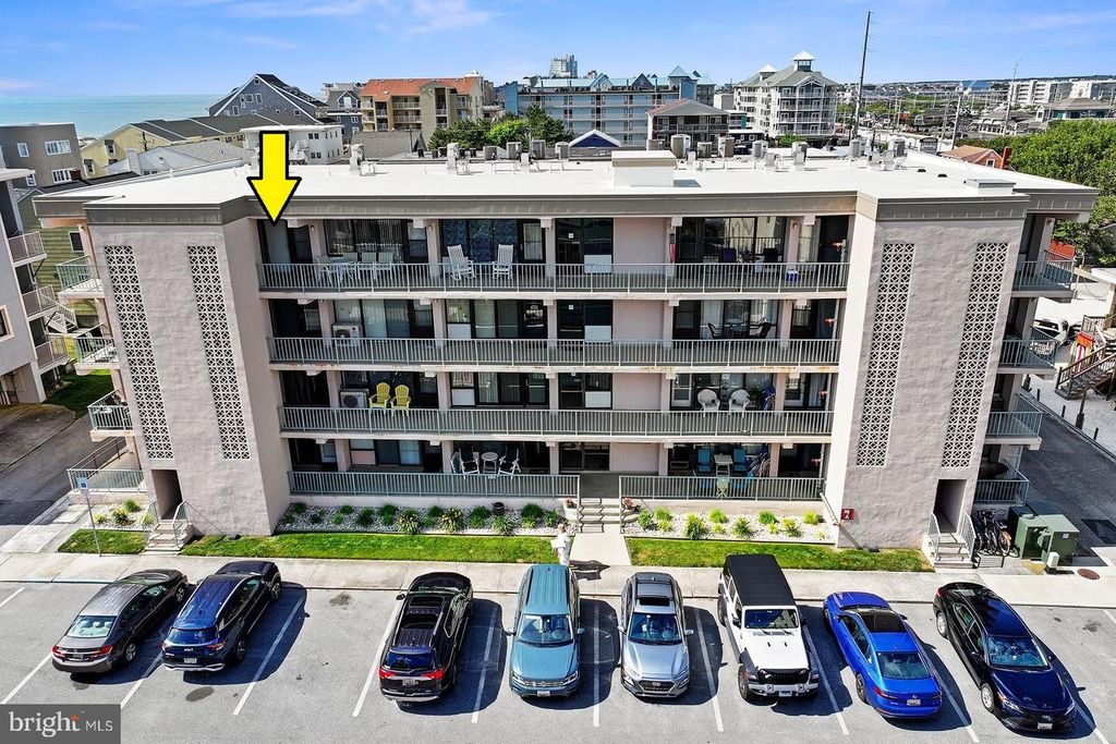 Image 1 of property listing at 13 44TH ST #402, Ocean City, MD 21842