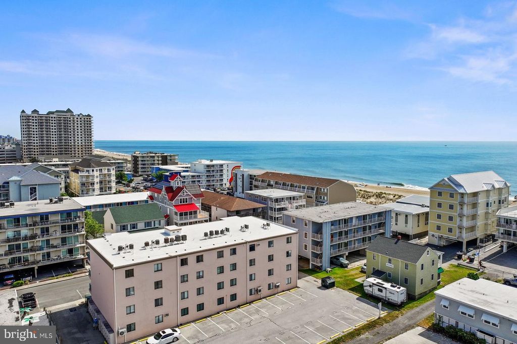 Image 11 of property listing at 13 44TH ST #402, Ocean City, MD 21842