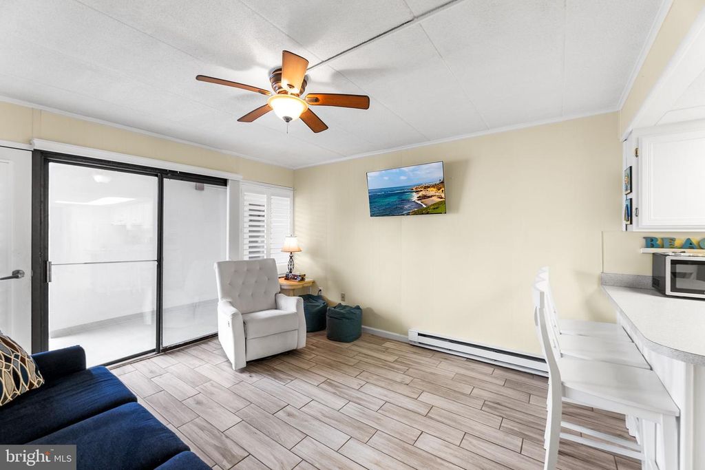 Image 24 of property listing at 13 44TH ST #402, Ocean City, MD 21842