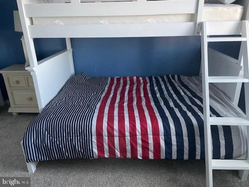 Image 37 of property listing at 13 44TH ST #402, Ocean City, MD 21842