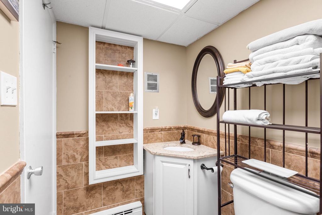 Image 38 of property listing at 13 44TH ST #402, Ocean City, MD 21842