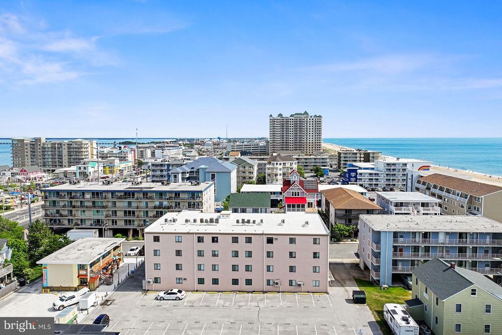 Image 9 of property listing at 13 44TH ST #402, Ocean City, MD 21842