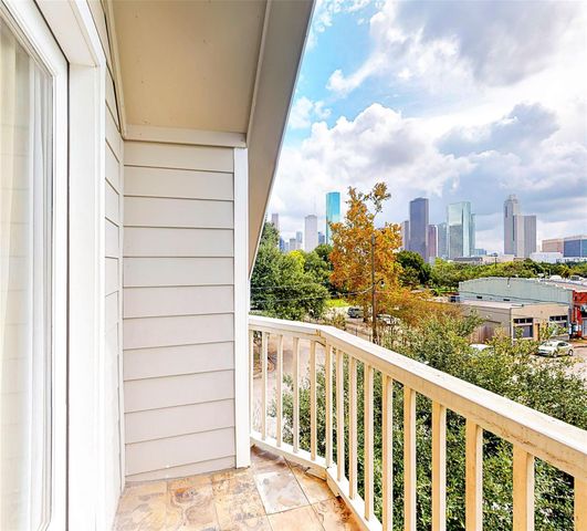 2104 State Street, Houston, TX 77007