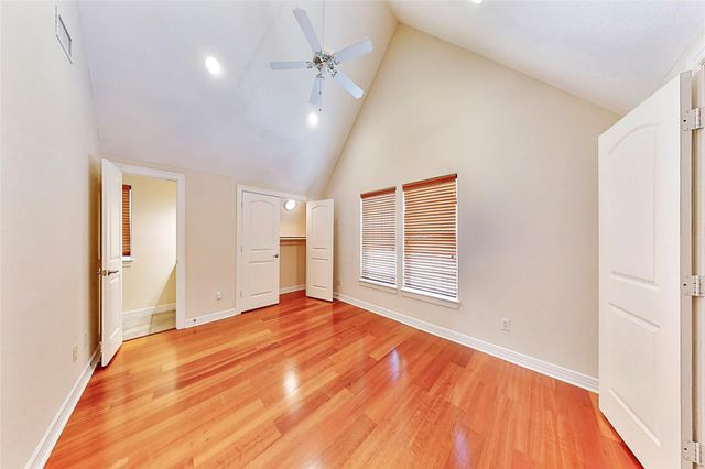 2104 State Street, Houston, TX 77007