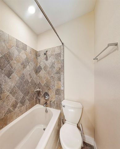 2104 State Street, Houston, TX 77007
