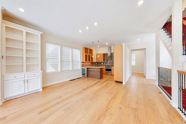 2104 State Street, Houston, TX 77007