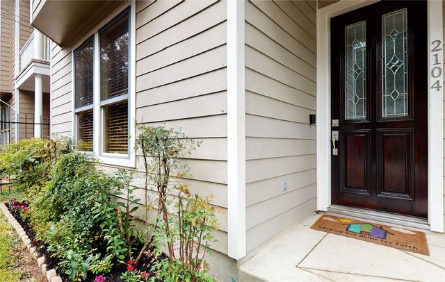 2104 State Street, Houston, TX 77007