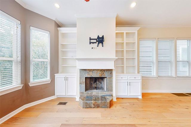 2104 State Street, Houston, TX 77007