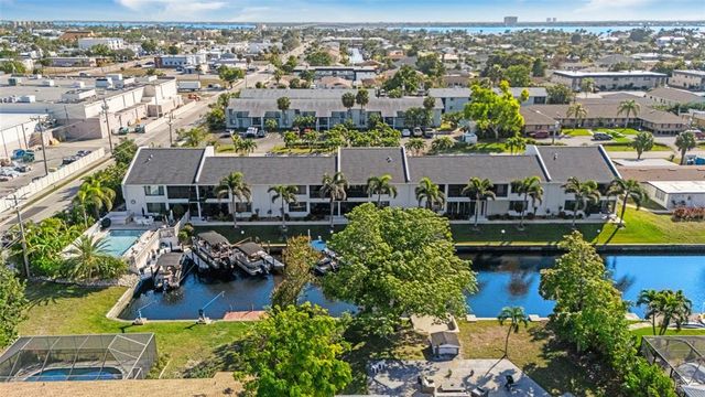 4904 VINCENNES STREET 201, Cape Coral, FL 33904