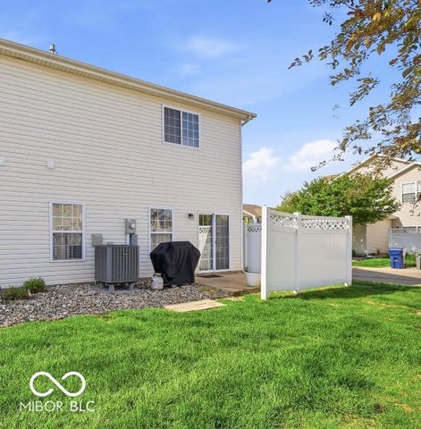9764 Rolling Plain Drive, Noblesville, IN 46060