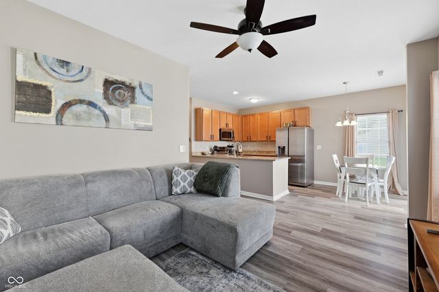 9764 Rolling Plain Drive, Noblesville, IN 46060