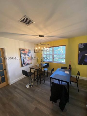 130 NE 123rd St, North Miami, FL 33161