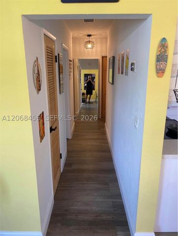 130 NE 123rd St, North Miami, FL 33161