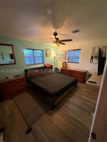 130 NE 123rd St, North Miami, FL 33161