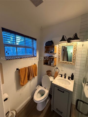 130 NE 123rd St, North Miami, FL 33161