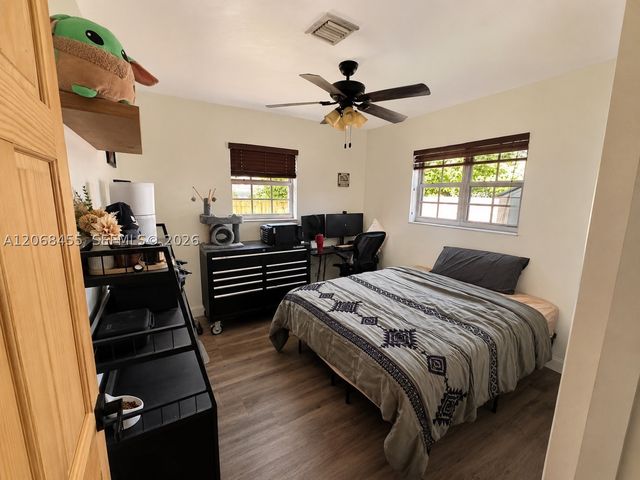 130 NE 123rd St, North Miami, FL 33161