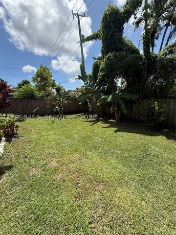 130 NE 123rd St, North Miami, FL 33161