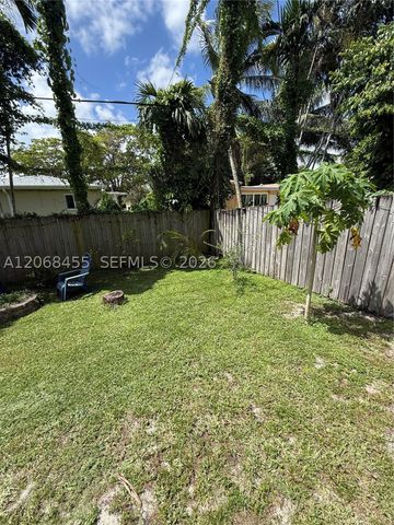 130 NE 123rd St, North Miami, FL 33161