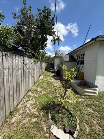 130 NE 123rd St, North Miami, FL 33161