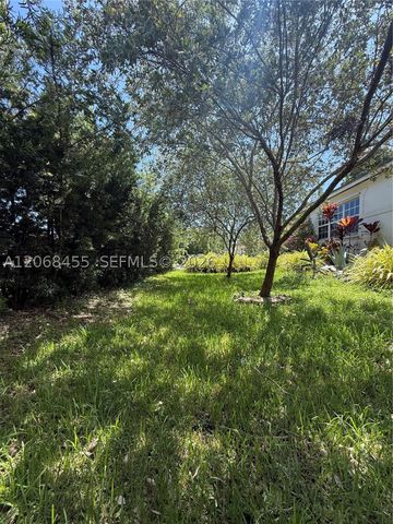 130 NE 123rd St, North Miami, FL 33161