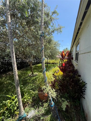 130 NE 123rd St, North Miami, FL 33161