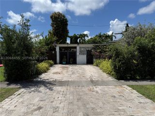 130 NE 123rd St, North Miami, FL 33161