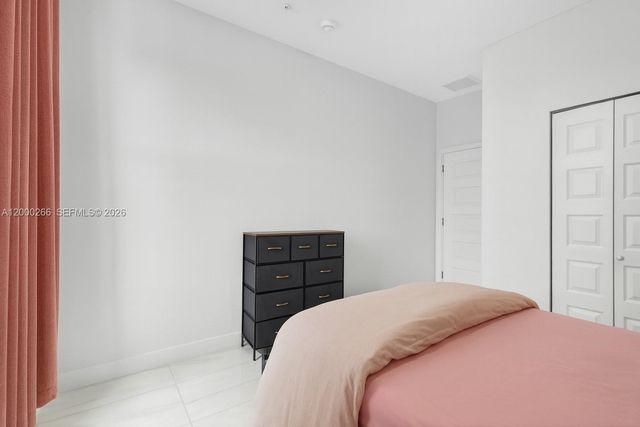 10467 NW 82nd St 11, Doral, FL 33178