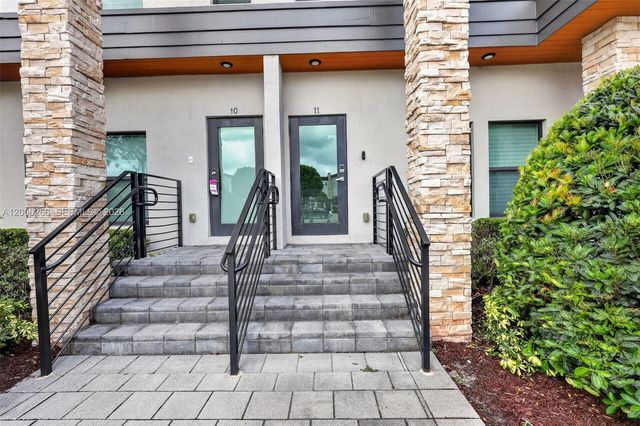 10467 NW 82nd St 11, Doral, FL 33178