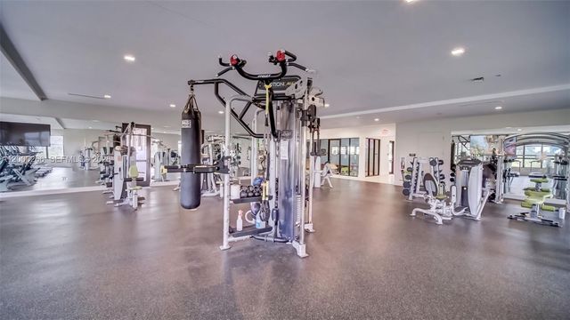 10467 NW 82nd St 11, Doral, FL 33178