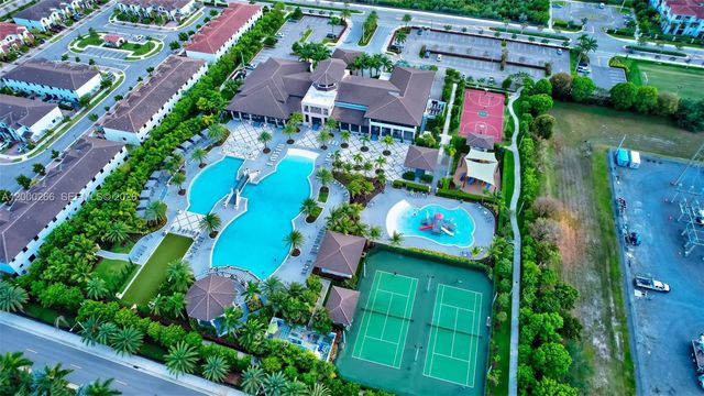 10467 NW 82nd St 11, Doral, FL 33178