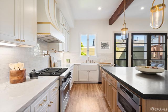 281 Castro Street, San Francisco, CA 94114