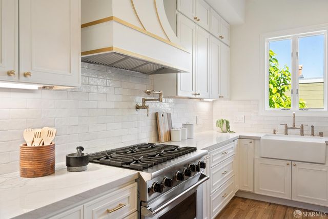 281 Castro Street, San Francisco, CA 94114