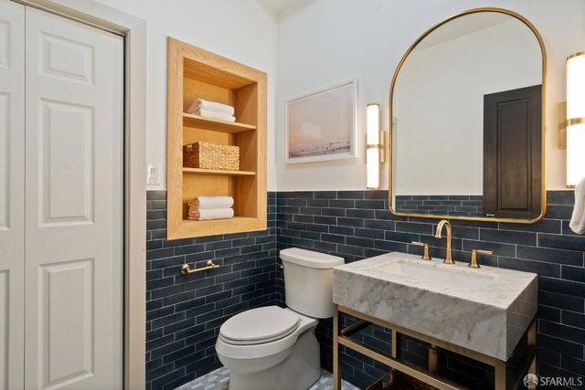 281 Castro Street, San Francisco, CA 94114