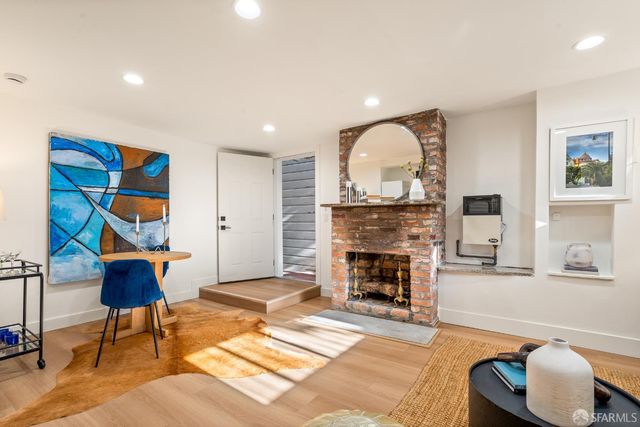 281 Castro Street, San Francisco, CA 94114