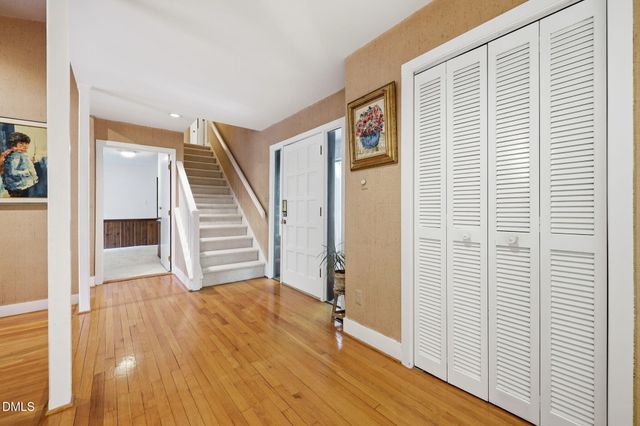 6101 Dresden Lane, Raleigh, NC 27612