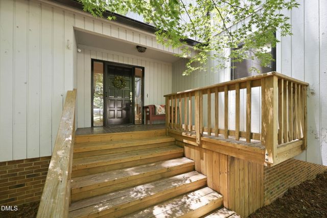 6101 Dresden Lane, Raleigh, NC 27612