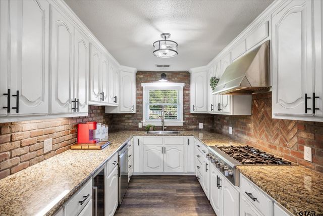 1216 VZ County Road 1211, Canton, TX 75103