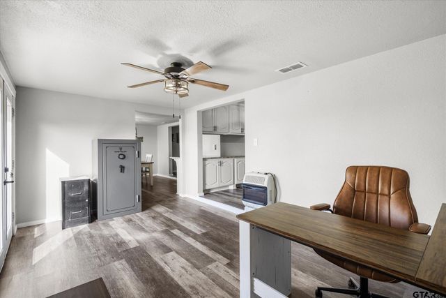 1216 VZ County Road 1211, Canton, TX 75103