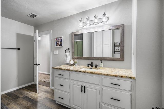1216 VZ County Road 1211, Canton, TX 75103