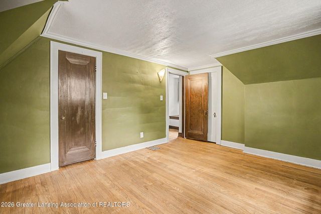630 Hillcrest Avenue, East Lansing, MI 48823